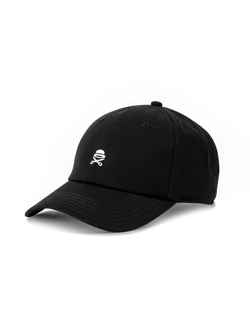 قبعة سي إس با منحنية من الأمام بعلامة صغيرة مقاس واحد أسود في أبيض