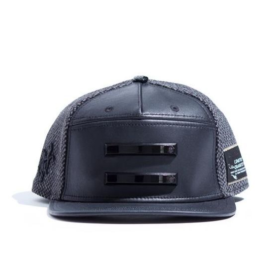 قبعة ريد مانكي بار 2 واقية باللونين الأسود والرمادي