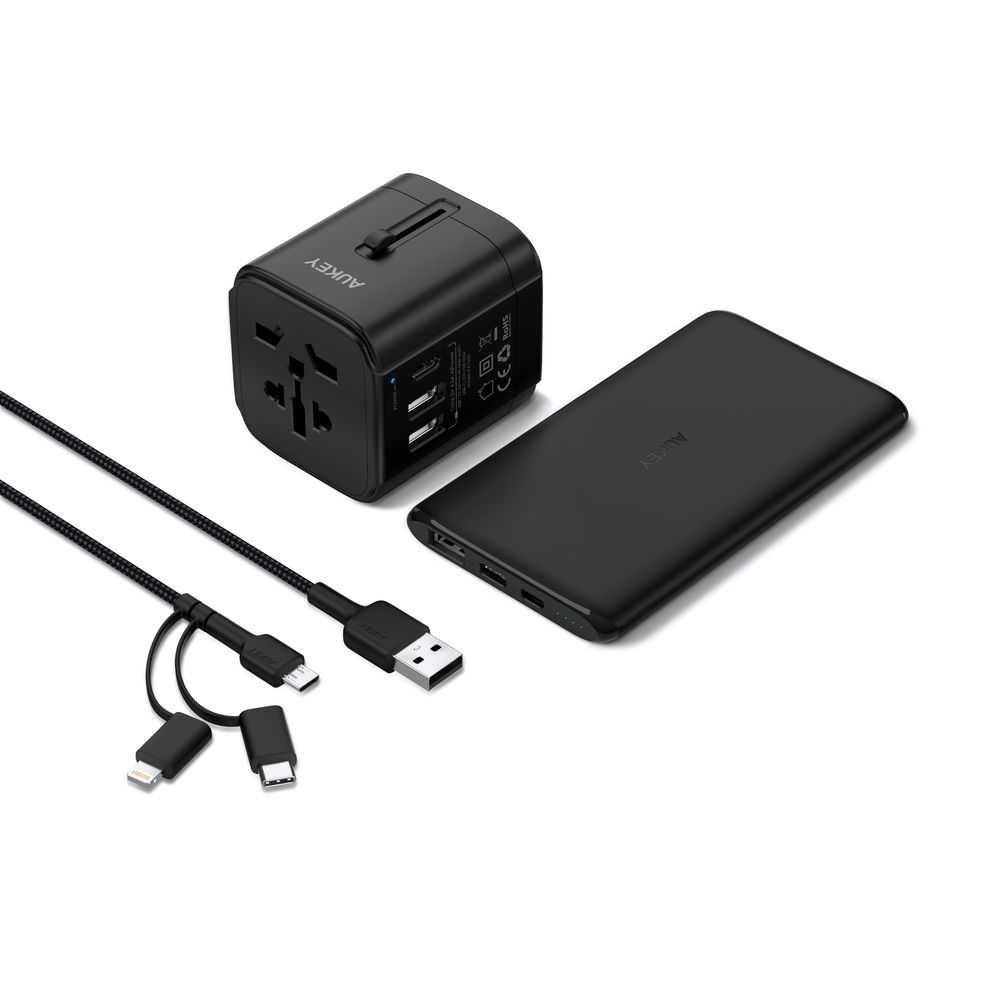 Aukey World Travel Kit World Travel Adapter + 5.000mAh Power Bank + 3 in 1 Cable Black
