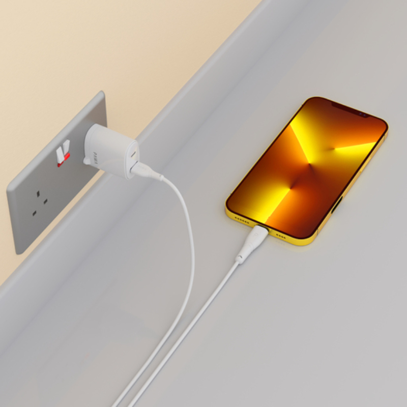 Pawa PVC USBA to Lightning Cable 2.4A 1.2M White