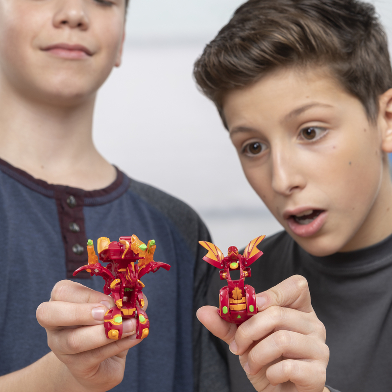 Bakugan , Diamond Trox, 2-Inch Tall Armored Alliance Collectible Action Figure and Trading Card