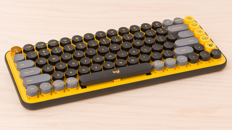 لوجتيك لوحة مفاتيح مع رموز تعبيرية أصفر