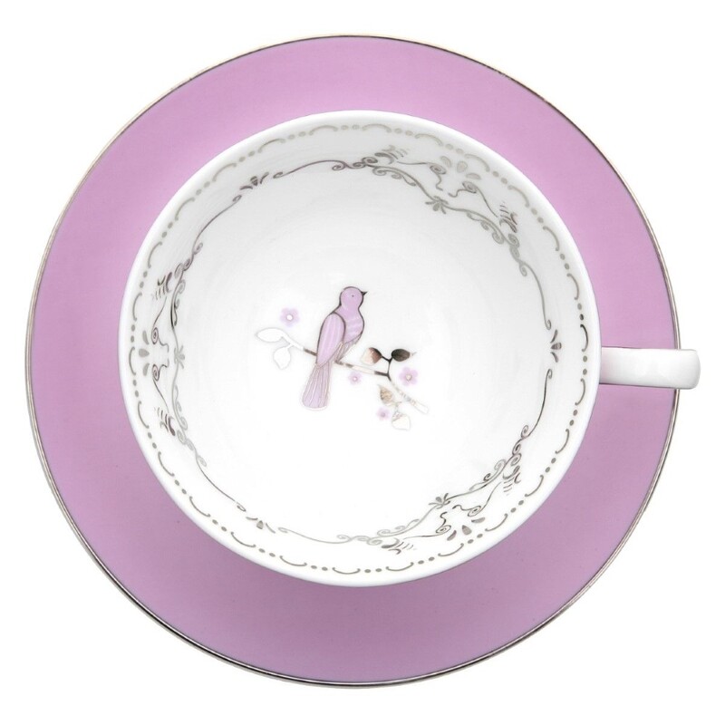 فنجان شاي مس دارسي برسمة العصفور مع الصحن باللون الفضي ولون اللافندر
