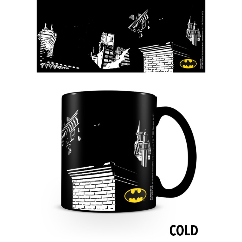 Pyramid Dc Comics Batman Shadows (Heat Change Mug)