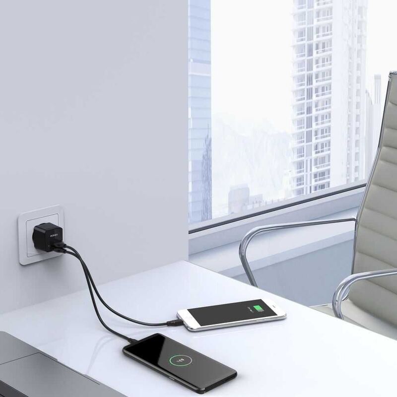 Aukey 2-Port with Aipower Charging Black