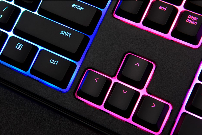 لوحة مفاتيح أورناتا كروما للألعاب من ريزر